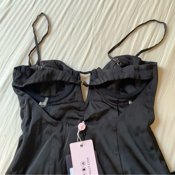 Oh Polly FLAVIA Cut Out Fishtail Maxi Dress in Black Size 0 - Picture 8 of 11